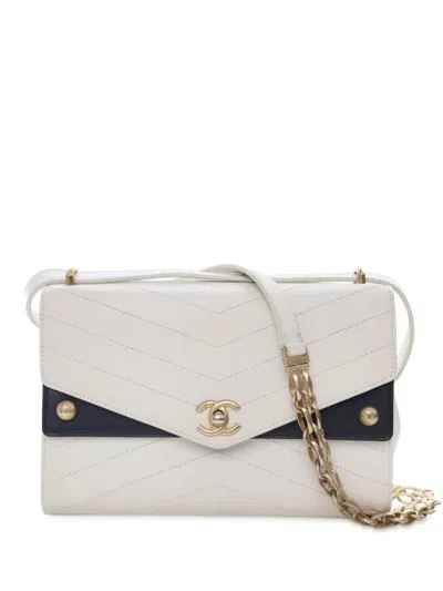Pre-owned Chanel 2019 Medium Chevron Calfskin Casual Trip Flap Crossbody Bag In White