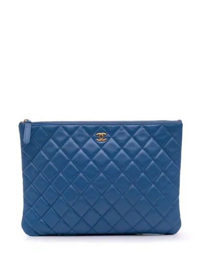 Pre-owned Chanel 2019 Medium Quilted Lambskin O Case Clutch Bag In Blue