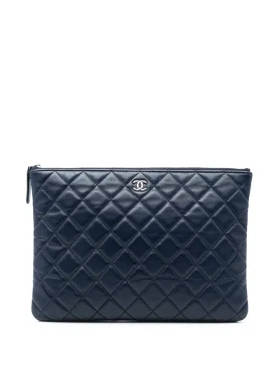Pre-owned Chanel 2019 Medium Quilted Lambskin O Case Clutch Bag In Blue