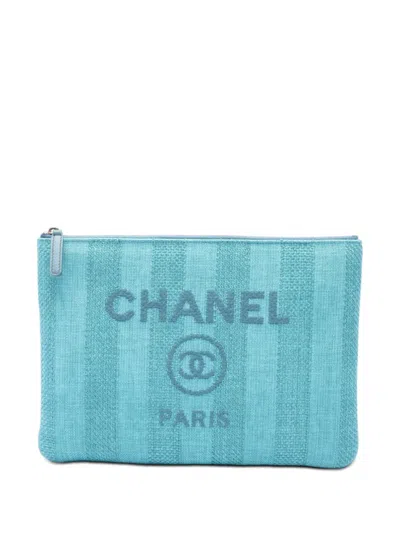 Pre-owned Chanel 2019 Medium Tweed Deauville O Case Clutch Bag In Blue