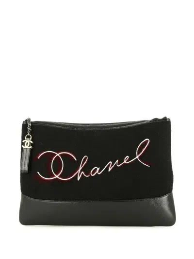 Pre-owned Chanel 2019 Paris Salzburg Clutch Bag In Black