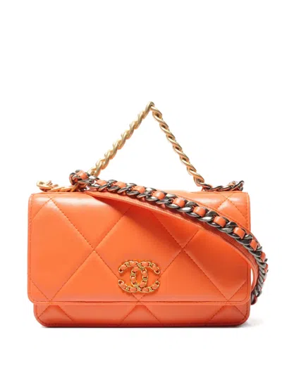 Pre-owned Chanel 2019 Quilted Chain Wallet Shoulderbag In Orange