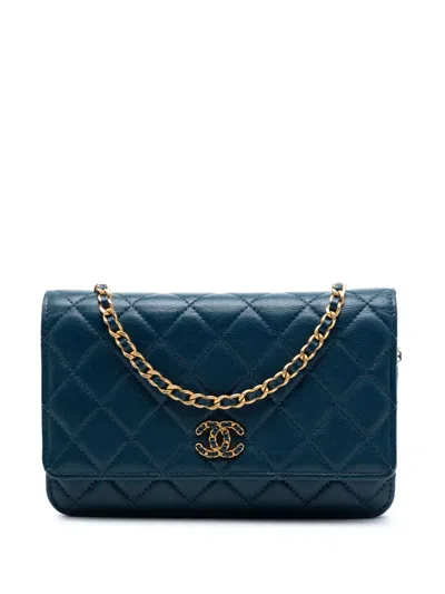 Pre-owned Chanel 2019 Quilted Lambskin 19 Wallet On Chain Crossbody Bag In Blue