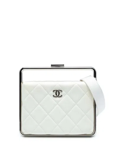 Pre-owned Chanel 2019 Quilted Lambskin Metal Bar Convertible Clutch Satchel In White