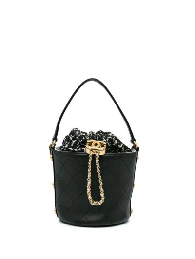 Pre-owned Chanel 2019 Small Cc Calfskin And Tweed Drawstring Bucket Bag Satchel In Black