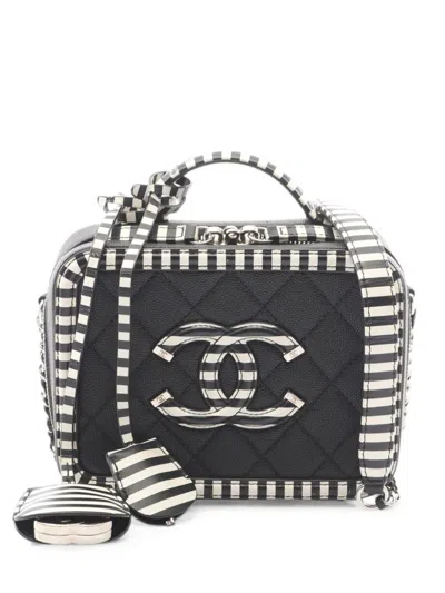 Pre-owned Chanel 2019 Small Cc Filigree Vanity Tote Bag In ブラック