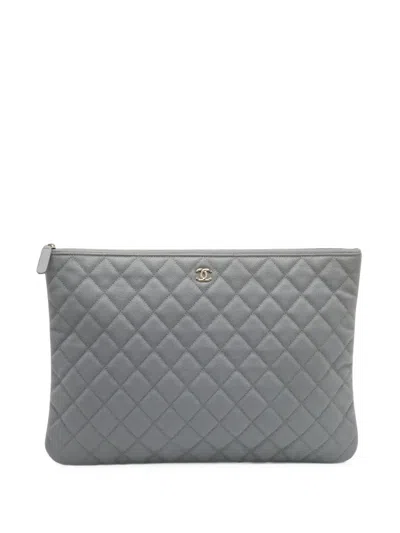 Pre-owned Chanel 2019-2020 Large O Case Quilted Clutch Bag In Grey