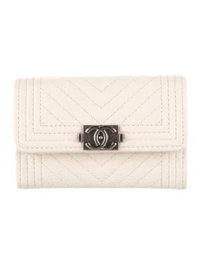 Pre-owned Chanel 2020 Boy Card Holder Card Holder In Neutral