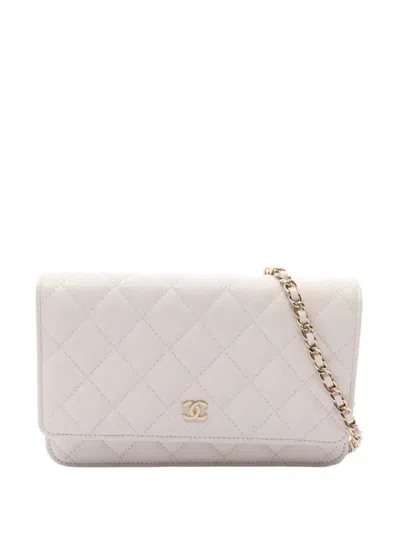 Pre-owned Chanel 2020 Classic Caviar Wallet On Chain Crossbody Bag In White