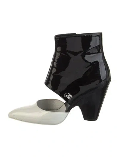 Pre-owned Chanel 2020 Interlocking Cc Logo Boots In Black