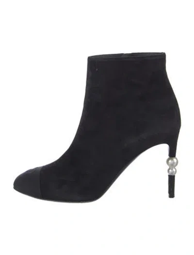 Pre-owned Chanel 2020 Interlocking Cc Logo Boots In Black