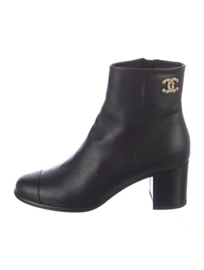 Pre-owned Chanel 2020 Interlocking Cc Logo Boots In Black