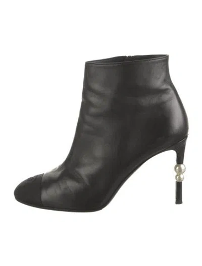 Pre-owned Chanel 2020 Interlocking Cc Logo Boots In Black