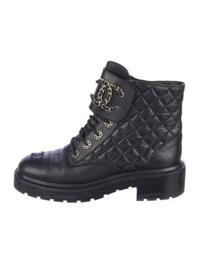 Pre-owned Chanel 2020 Interlocking Cc Logo Combat Boots In Black