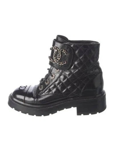 Pre-owned Chanel 2020 Interlocking Cc Logo Combat Boots In Black
