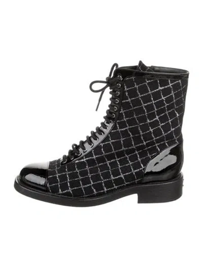 Pre-owned Chanel 2020 Interlocking Cc Logo Combat Boots In Black