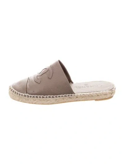 Pre-owned Chanel 2020 Interlocking Cc Logo Espadrilles In Brown