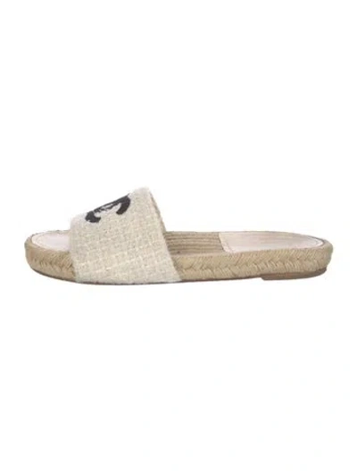 Pre-owned Chanel 2020 Interlocking Cc Logo Espadrilles In Neutral