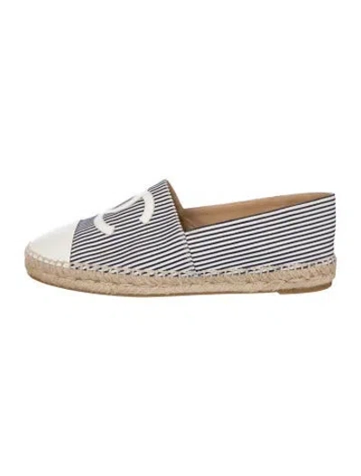 Pre-owned Chanel 2020 Interlocking Cc Logo Espadrilles In White