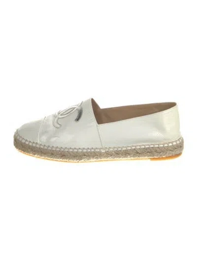 Pre-owned Chanel 2020 Interlocking Cc Logo Espadrilles In White