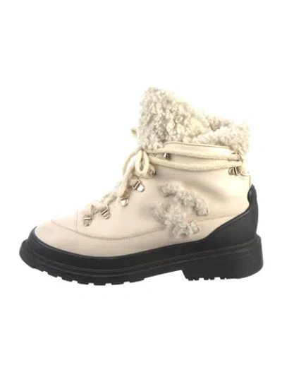 Pre-owned Chanel 2020 Interlocking Cc Logo Hiking Boots In Pink