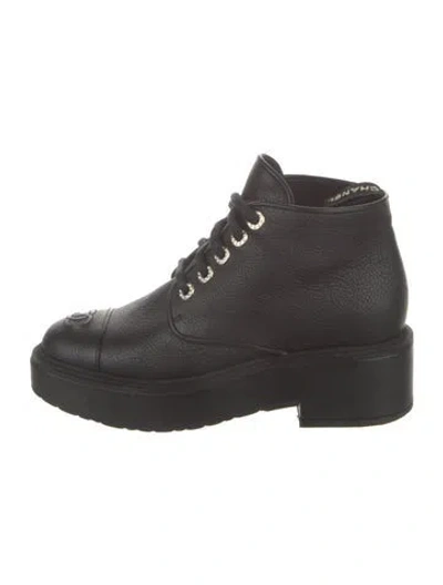 Pre-owned Chanel 2020 Interlocking Cc Logo Lace-up Boots In Black