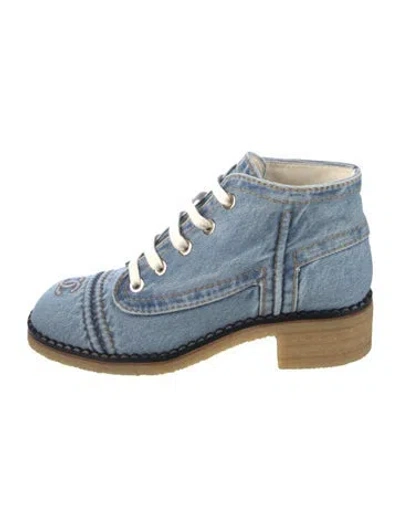 Pre-owned Chanel 2020 Interlocking Cc Logo Lace-up Boots In Blue