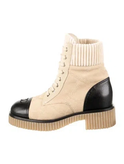 Pre-owned Chanel 2020 Interlocking Cc Logo Lace-up Boots In Neutrals