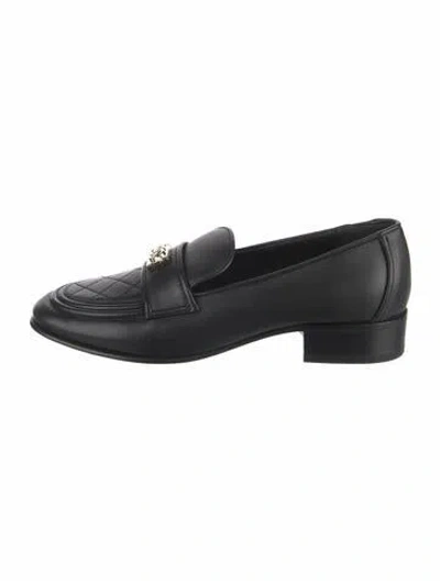 Pre-owned Chanel 2020 Interlocking Cc Logo Loafers In Black
