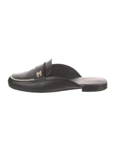 Pre-owned Chanel 2020 Interlocking Cc Logo Mules In Black