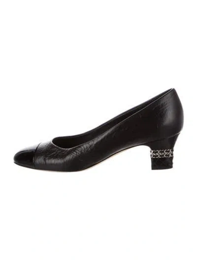 Pre-owned Chanel 2020 Interlocking Cc Logo Pumps In Black