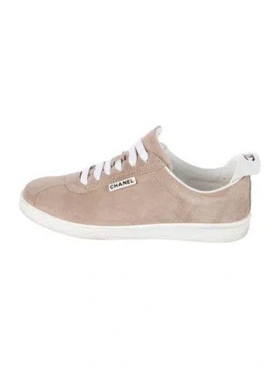 Pre-owned Chanel 2020 Interlocking Cc Logo Sneakers In Neutrals