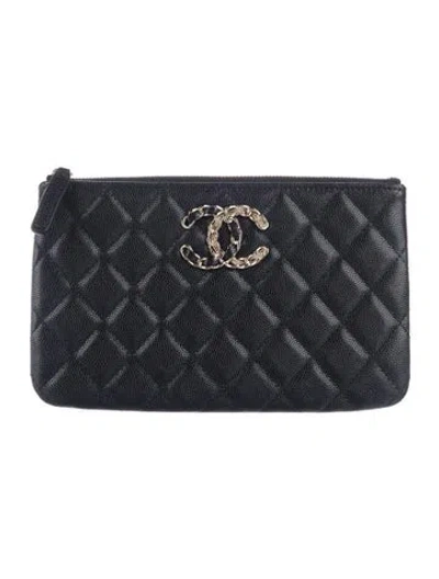 Pre-owned Chanel 2020 Interlocking Cc Logo Wallet In Black