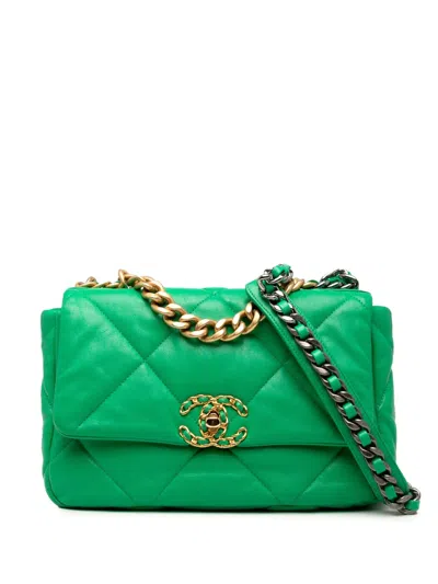 Pre-owned Chanel 2020 Medium Lambskin 19 Flap Satchel In Green