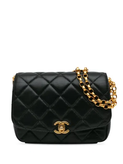 Pre-owned Chanel 2020 Quilted Lambskin Cc Coin Flap Crossbody Bag In Black