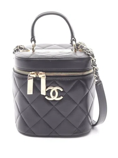 Pre-owned Chanel 2020 Quilted Lambskin Trendy Cc Case Vanity Bag In Black