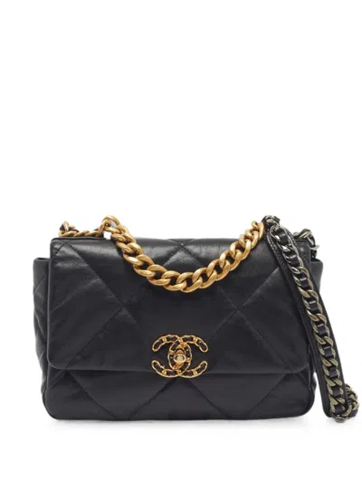 Pre-owned Chanel 2020 Small 19 Quilted Flap Bag In Black