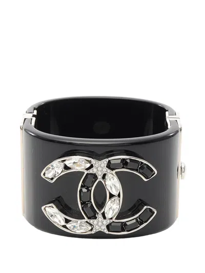 Pre-owned Chanel 2020 Stainless Steel And Resin Rhinestone Cc Hinged Cuff Bracelet In Black