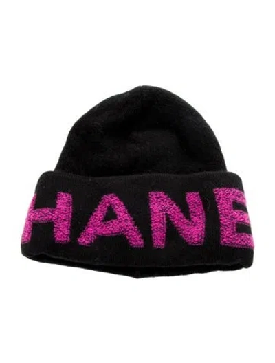 Pre-owned Chanel 2020 Wool Logo Beanie In Black