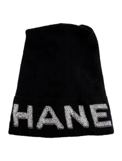 Pre-owned Chanel 2020 Wool Logo Beanie In Black/neutrals