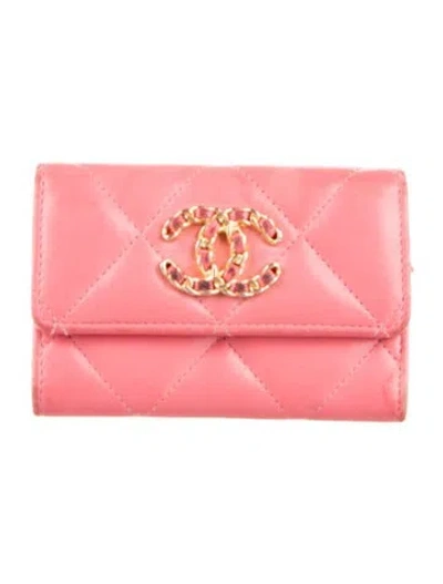 Pre-owned Chanel 2020-2021 19 Card Holder In Pink
