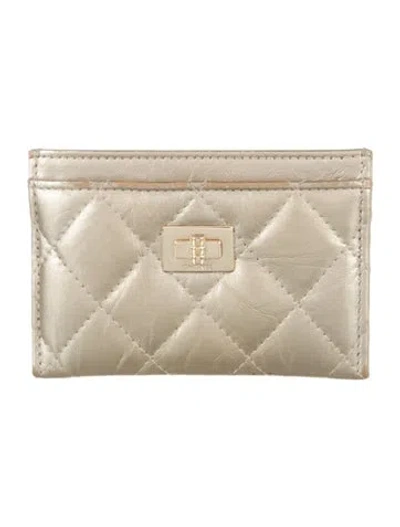 Pre-owned Chanel 2020-2021 Interlocking Cc Logo Card Holder In Gold