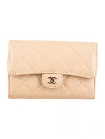 Pre-owned Chanel 2020-2021 Interlocking Cc Logo Trifold Wallet In Neutral