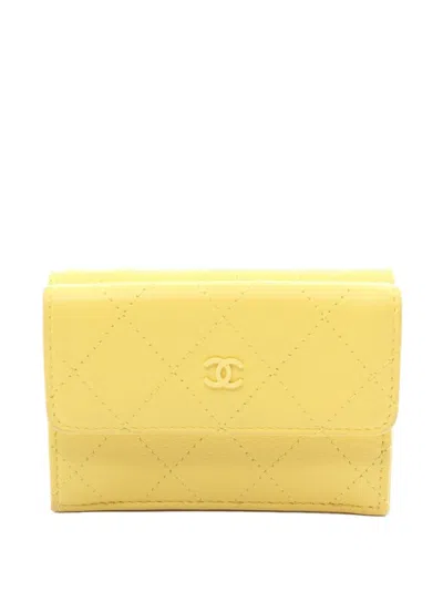 Pre-owned Chanel 2020s Cc Wallet In Yellow