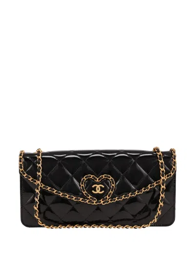 Pre-owned Chanel 2020s Quilted Heart-detail Shoulder Bag In Black