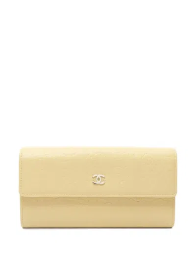 Pre-owned Chanel 2021-2022 Camellia Wallet