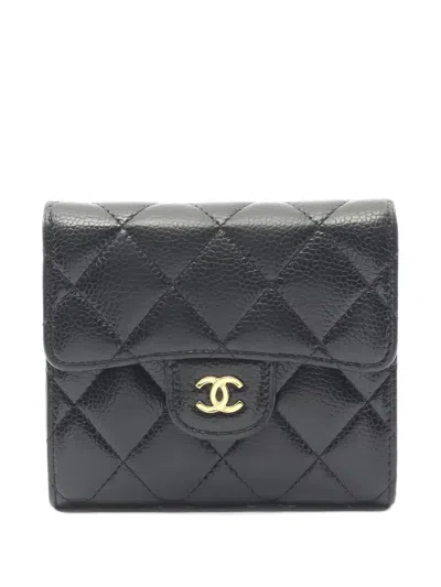 Pre-owned Chanel 2021-2022 Logo-plaque Flap Wallet In Black