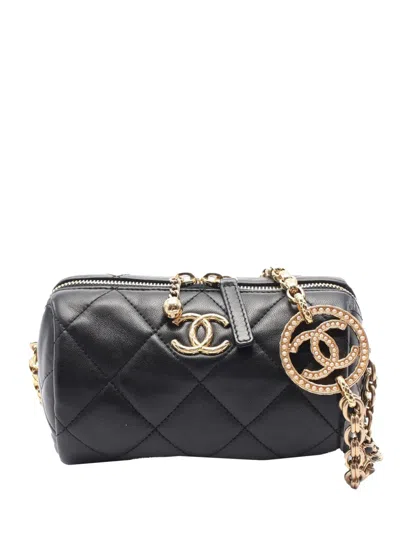 Pre-owned Chanel 2021-2022 Mini Quilted Lambskin Bowling Bag Crossbody Bag In 黑色