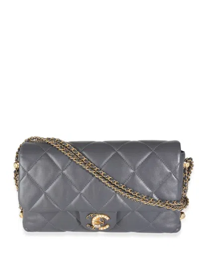 Pre-owned Chanel 2021-2023 Crush On Chains Shoulder Bag In Grey