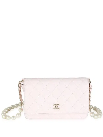 Pre-owned Chanel 2021-2023 Pearl Wallet-on-chain In Pink
